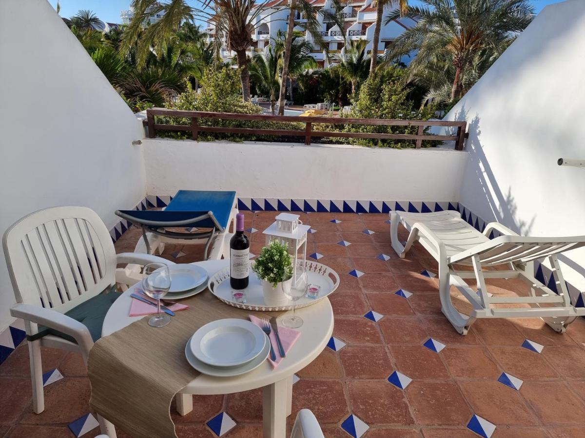 Studio Apartment No 1 Directly On The Beach And Sea, Terrace, Heated Pool, Wifi Playa de las Americas  Exterior photo