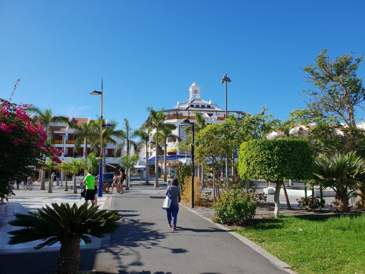 Studio Apartment No 1 Directly On The Beach And Sea, Terrace, Heated Pool, Wifi Playa de las Americas  Exterior photo